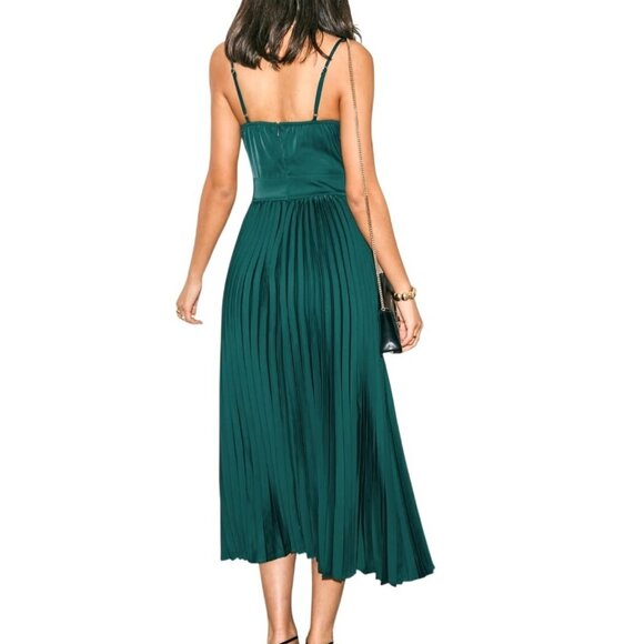 Emerald Green Medium Pleated Midi Dress with Knot Front & Spaghetti Straps - Picture 3 of 10